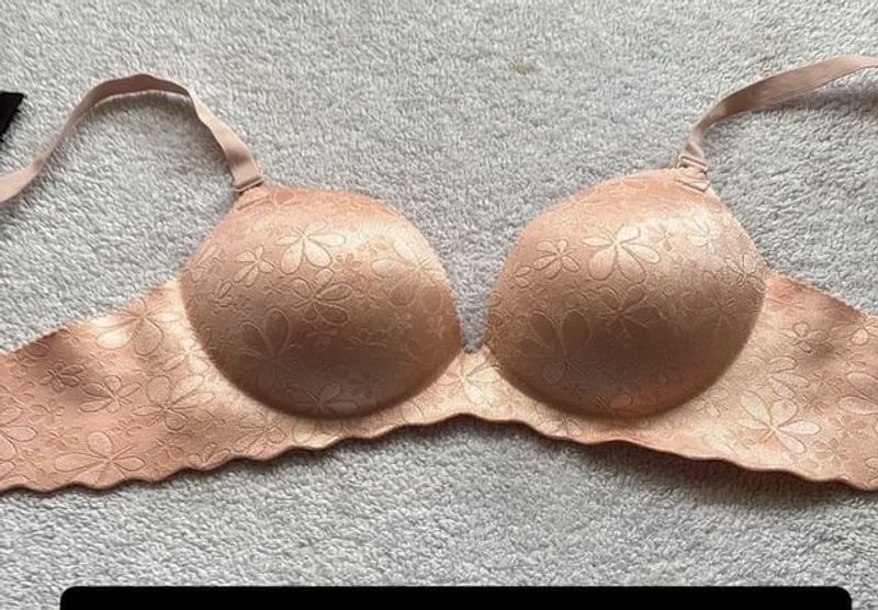 Sale‼️Peach Soft Pushup Bra 🧡