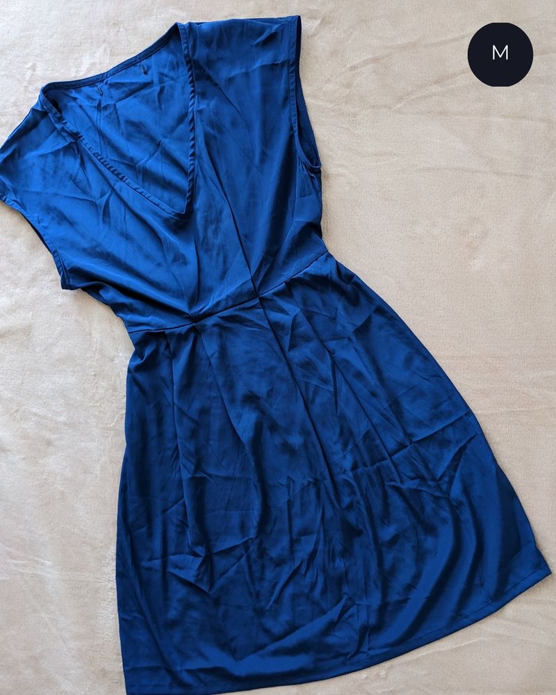 Price Drop 💙V NECK BOX PLEAT DRESS