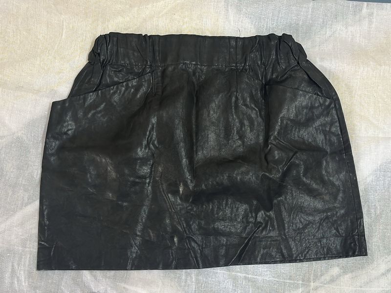 Zara Black leather skirt
