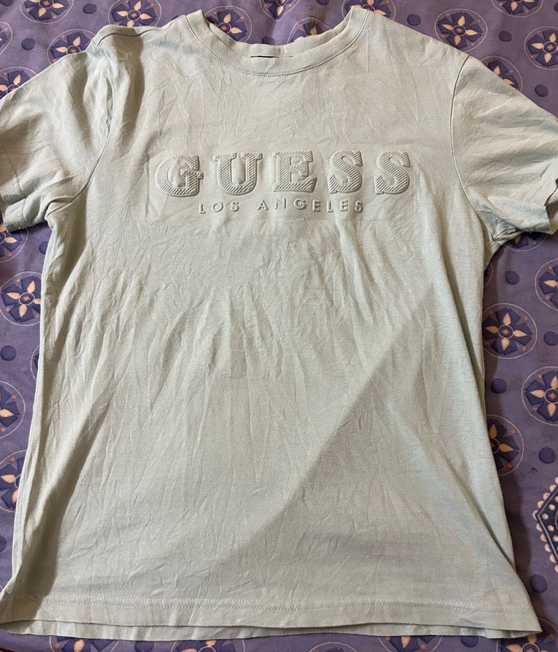 Guess Tshirt