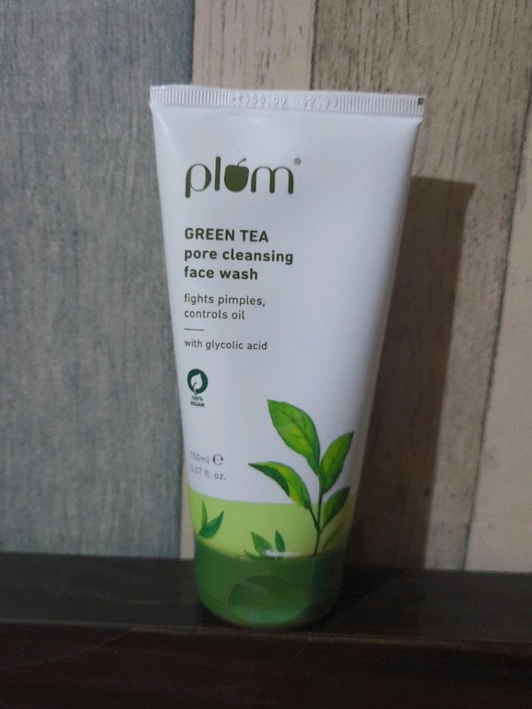 Plum Green Tea Pore Cleansing Face Wash