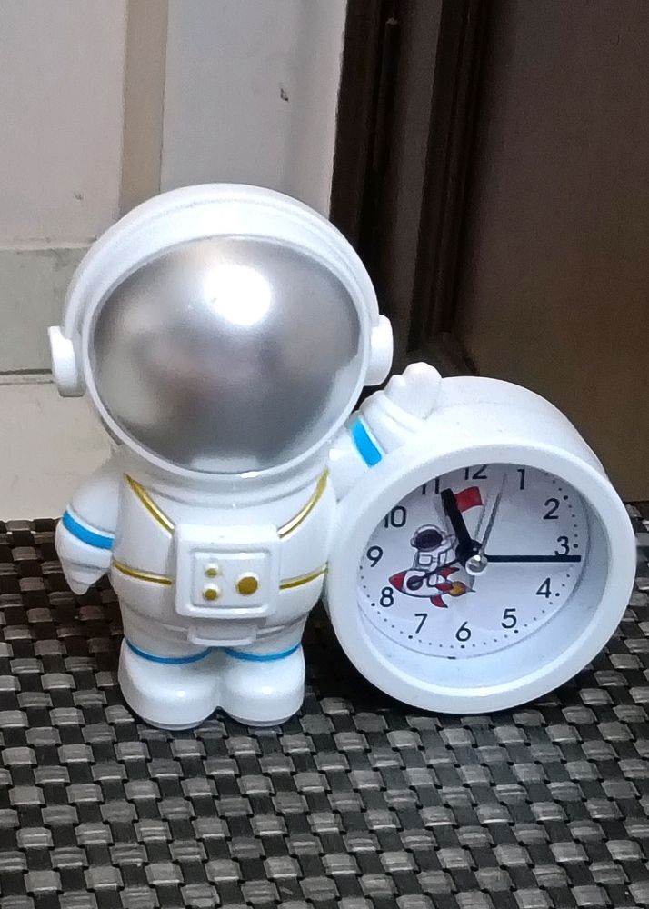 Space Theme Astronauts Spaceman Alarm Table Clock