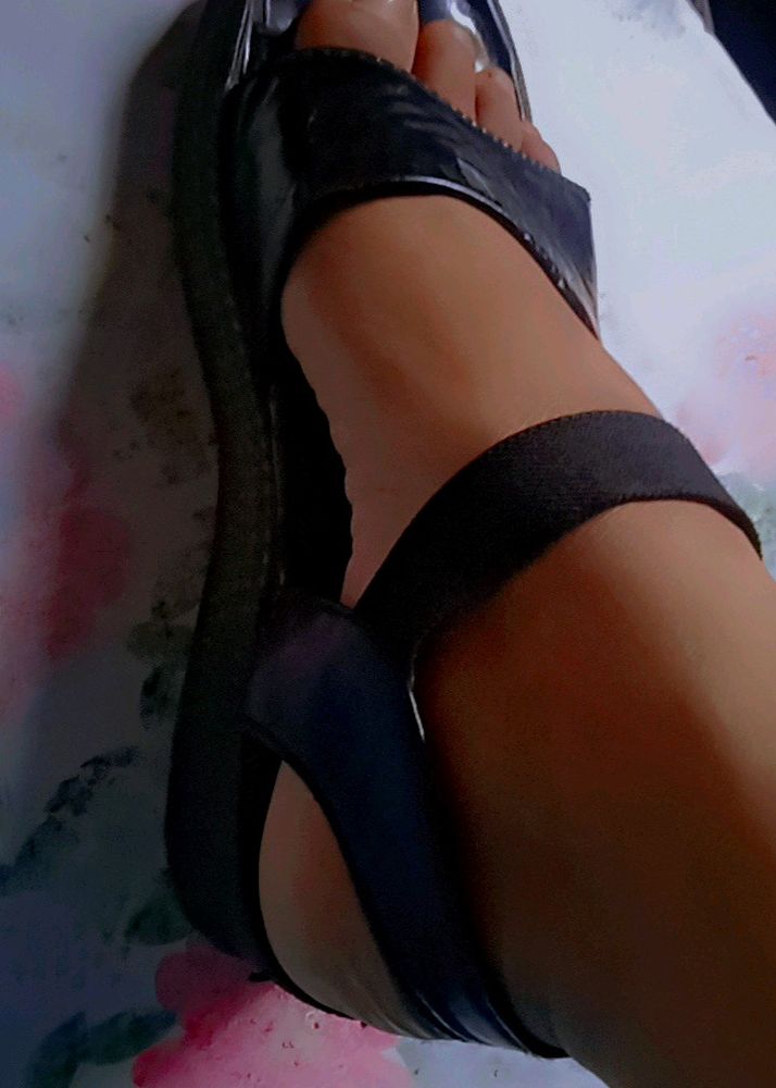 Awesome Black Comfort Heels For Party Buy Fast