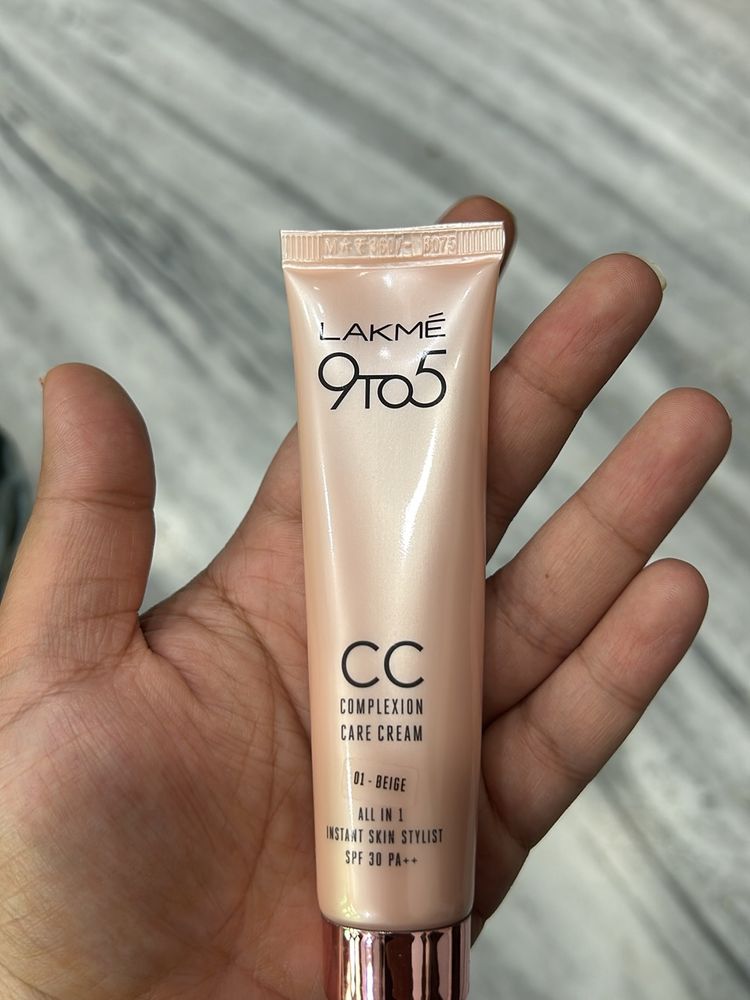 Lakme 9to5 CC Cream