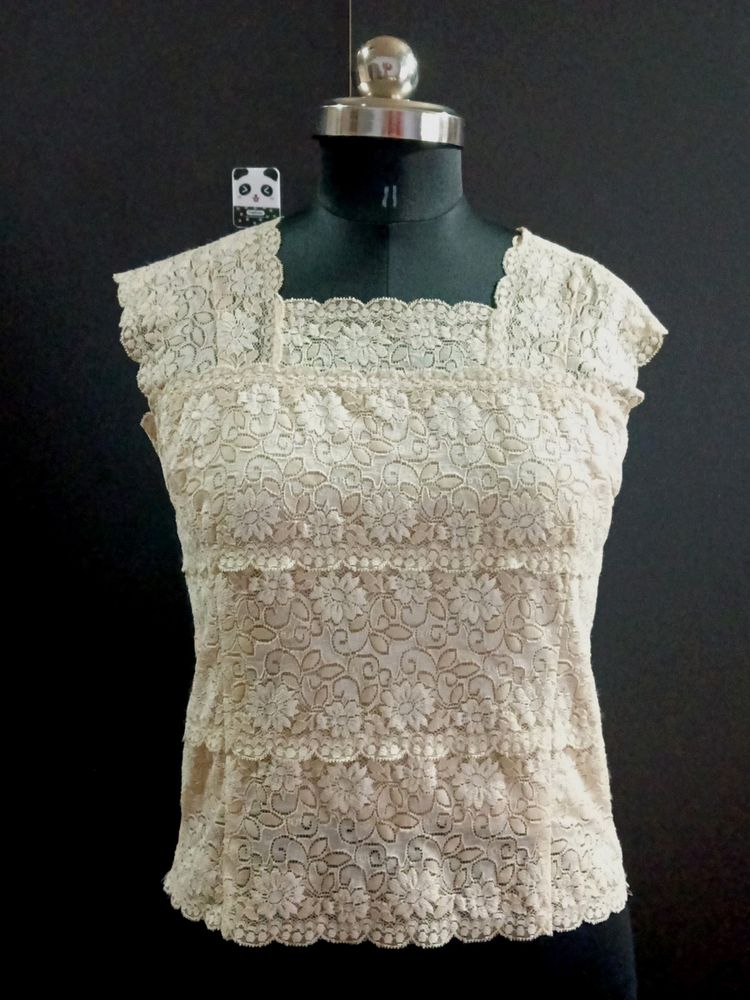 Stretchable Lace Detail Top