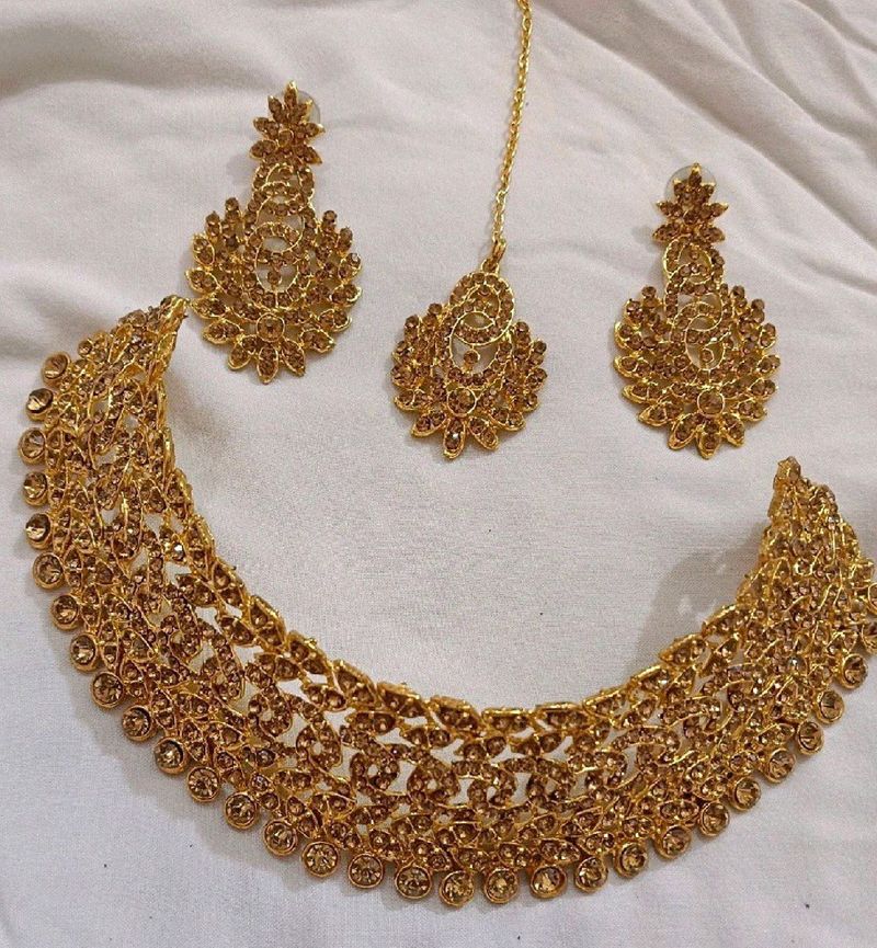 Prity Necklace Set