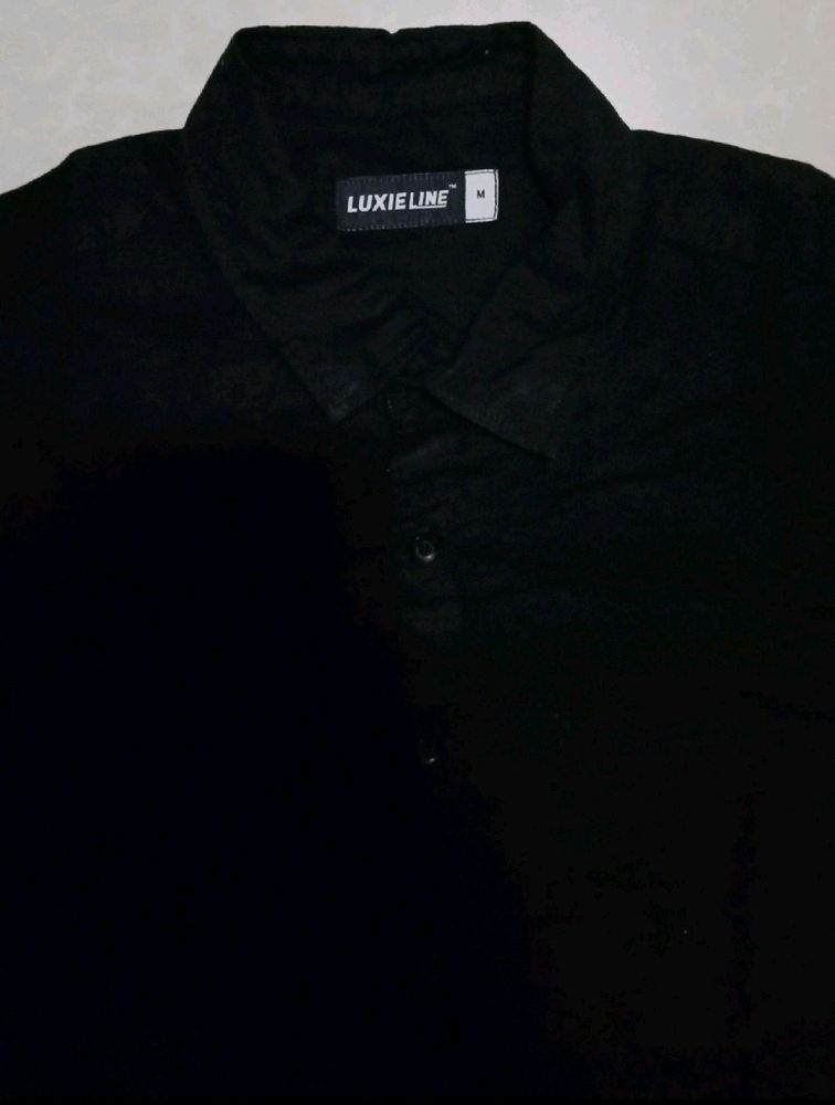 Men's Shirt {{Luxie Line }} Size M