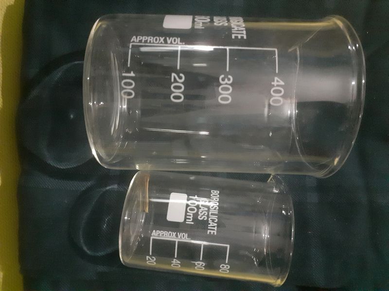 BOROSILICATE glass 500ml And 100 ml