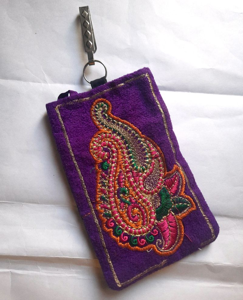 Ethnic Hook Purse With Freebie