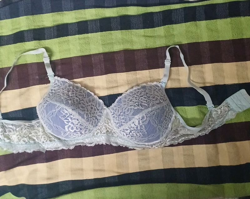 Lacy Clovia Bra With Removable Straps