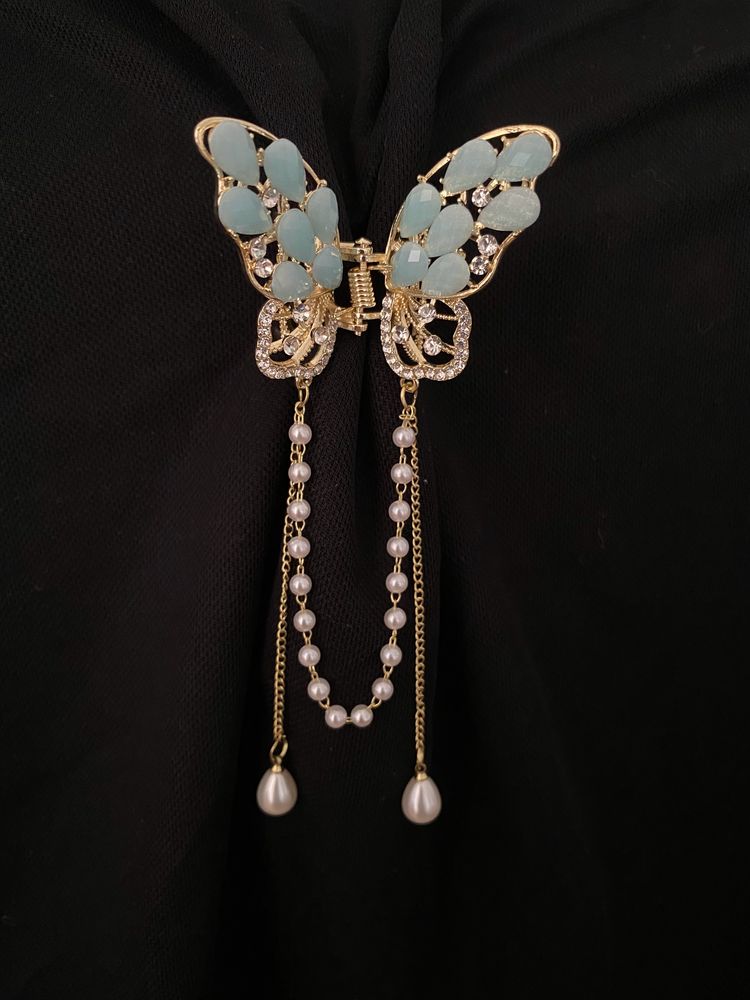 Elegant Pearl Butterfly Hair Clip