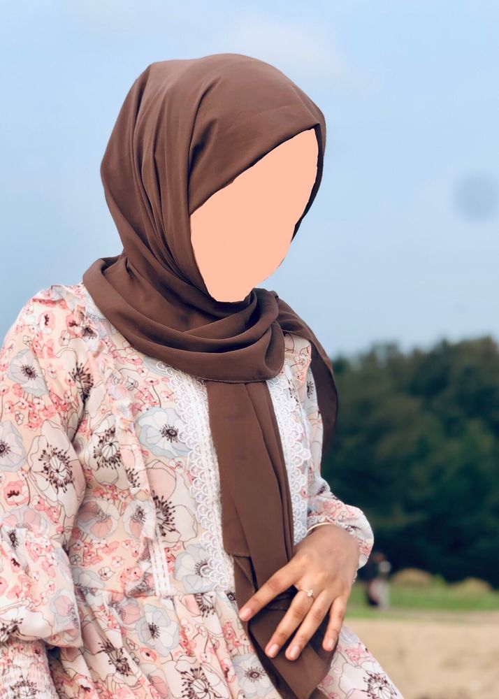 Hijab (hazel brown)