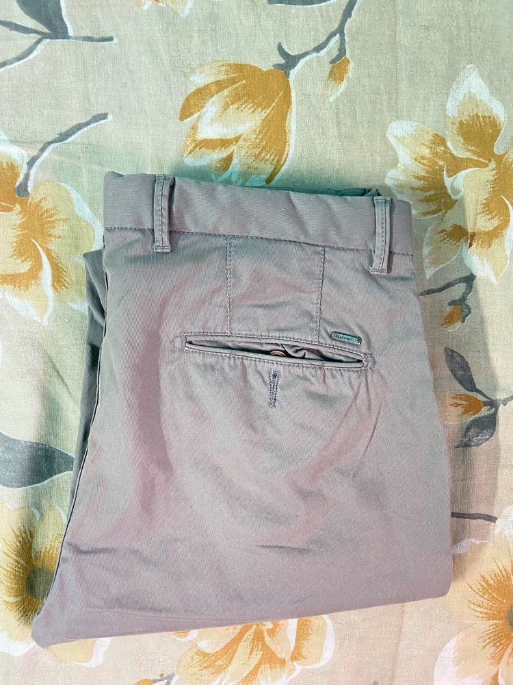 Men Grey Chinos(Pants)- Brand: Max