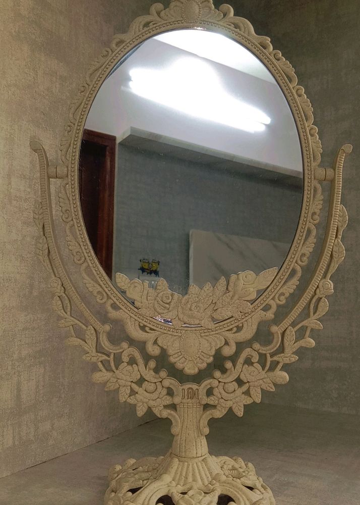 White Ivory Vintage Ornamental Mirror 🪞✨❤️‍🔥