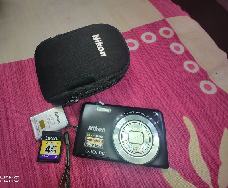 NIKON Coolpix S6700 With 4g Mamory Card