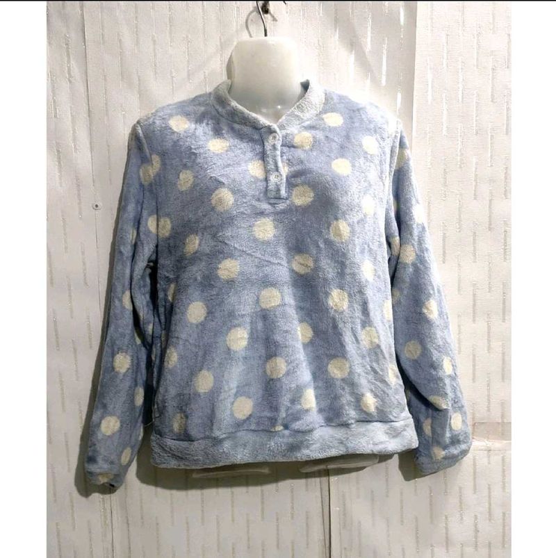 L Size Soft Sweater For Women