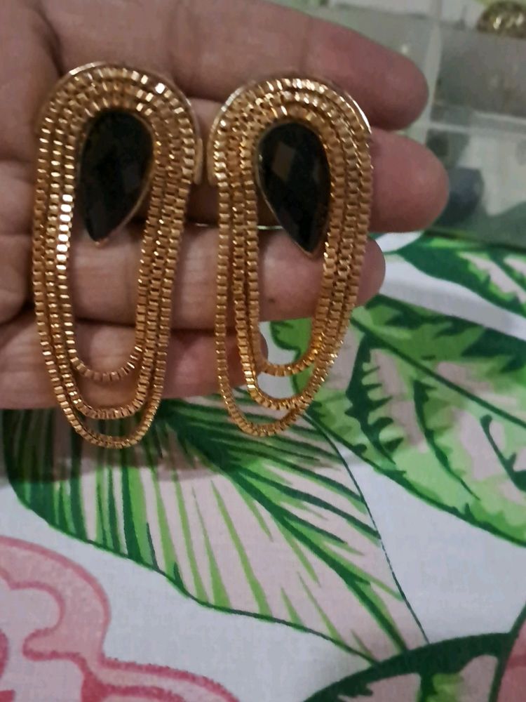 Gold N Black Earings