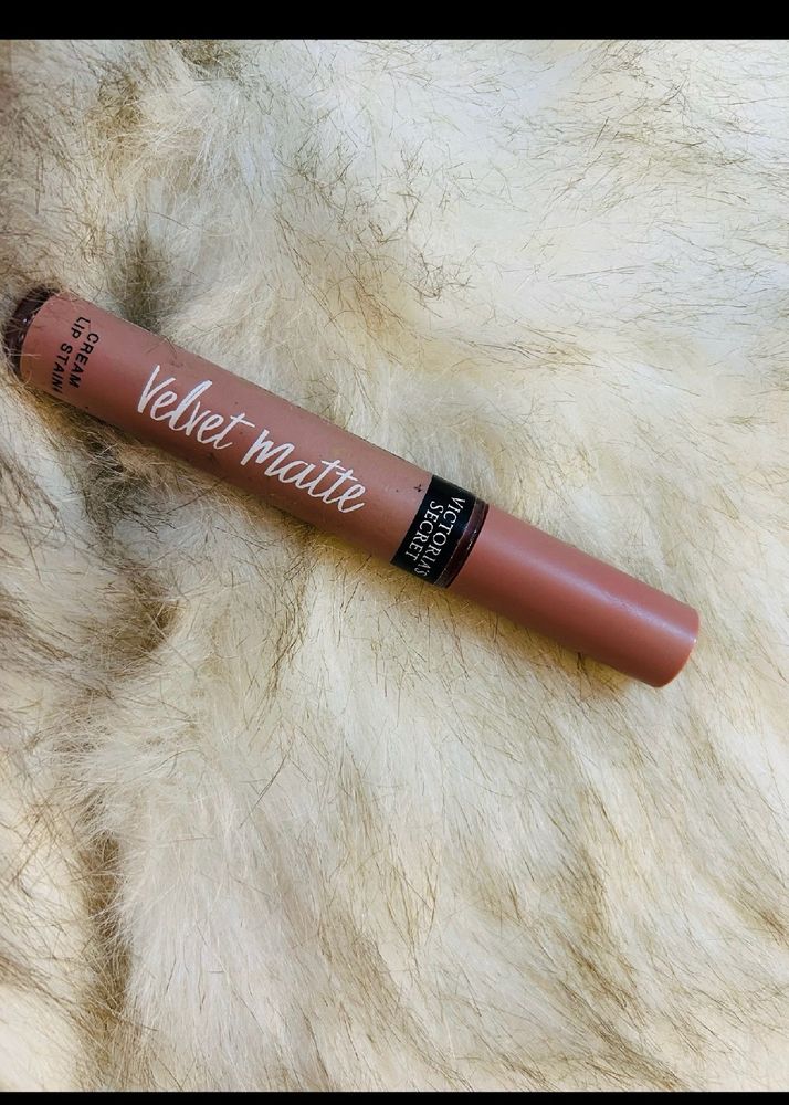 Victoria Secret Velvet Matte Cream Lip Stain