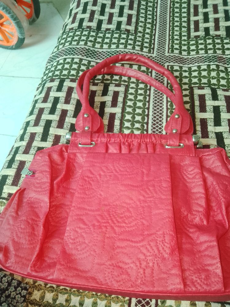 Pink Coloured Handbag With Floared Stitching Embro