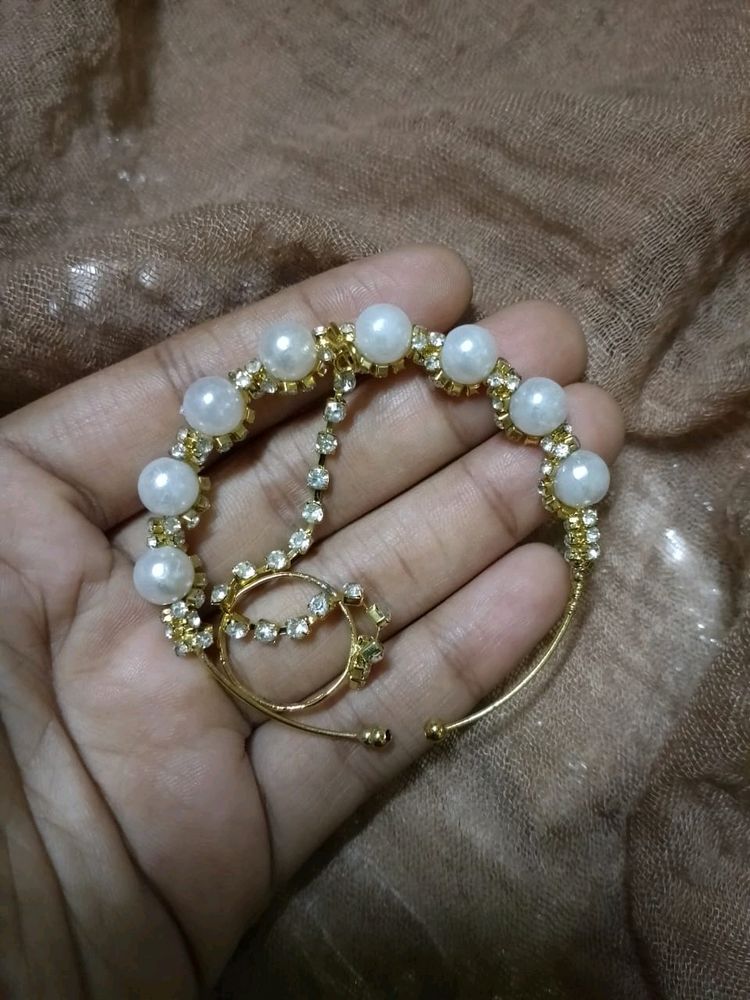 Pearl Bracelet