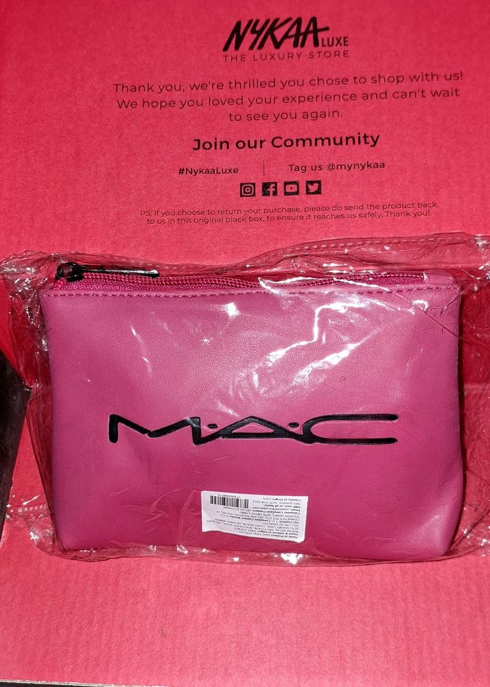 💞M.A.C PINK TRAVEL POUCH 👝