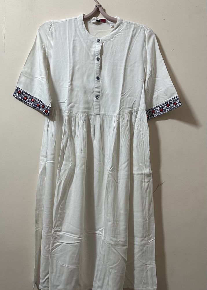 Clearance- Pure White Embroidery Kurtha