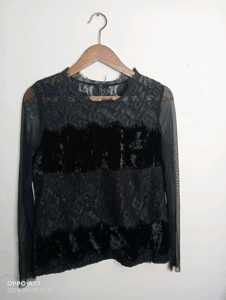 Black Casual Velvet Top (Girl' s)