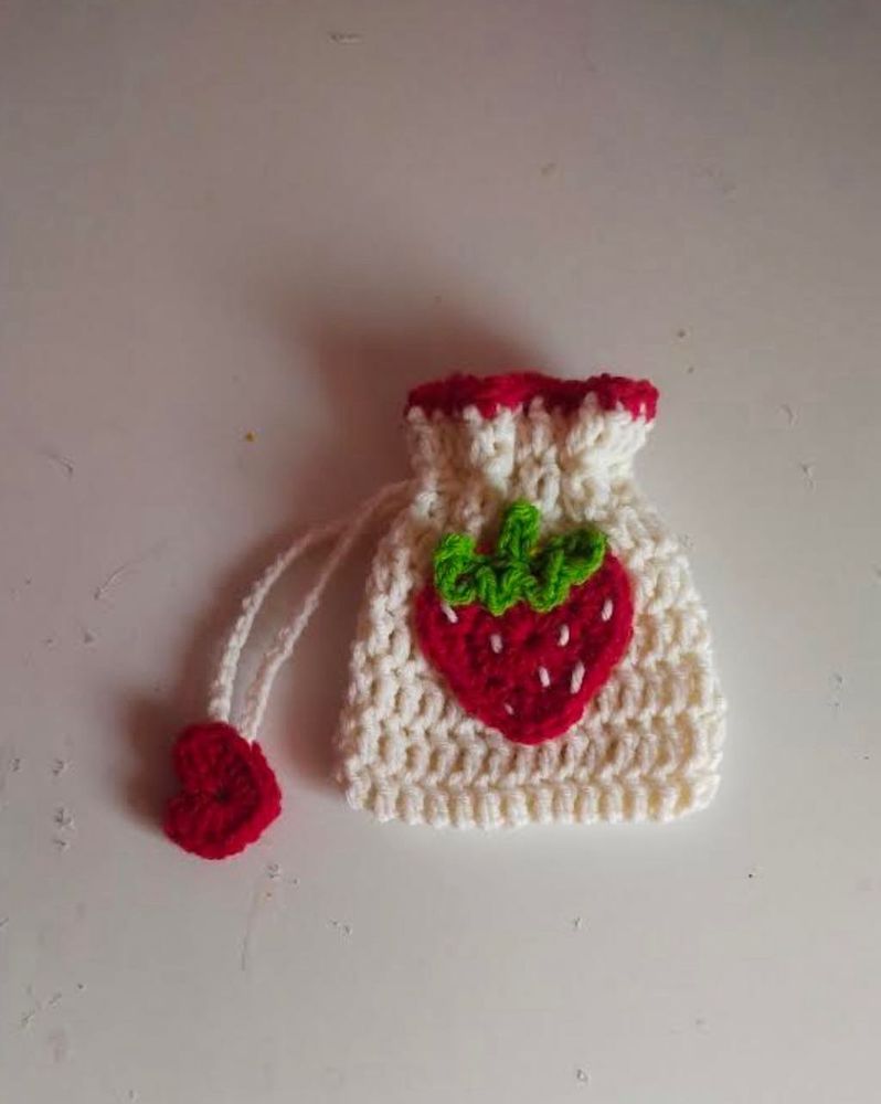 Crochet Strawberry Pouch