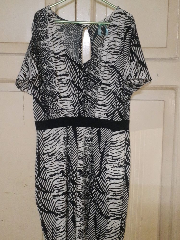 Nice Stylish Top Size M