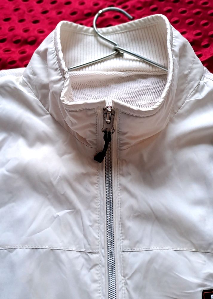 💥Price Dope 💥White Soft Highneck Jackets