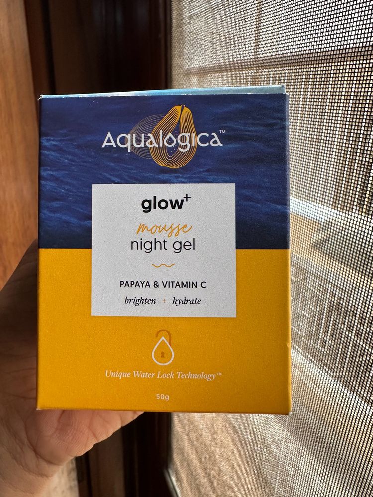 Aqualogica Mousse Night Gel