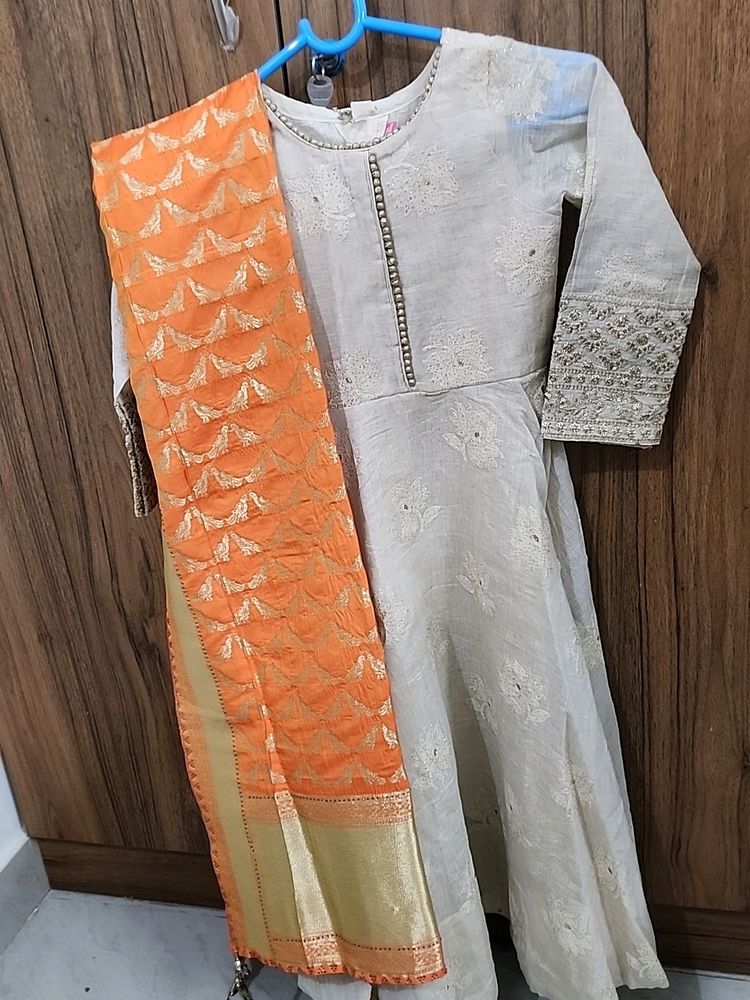 Ethnic Anarkali With Silk Dupatta (6-8 Years)