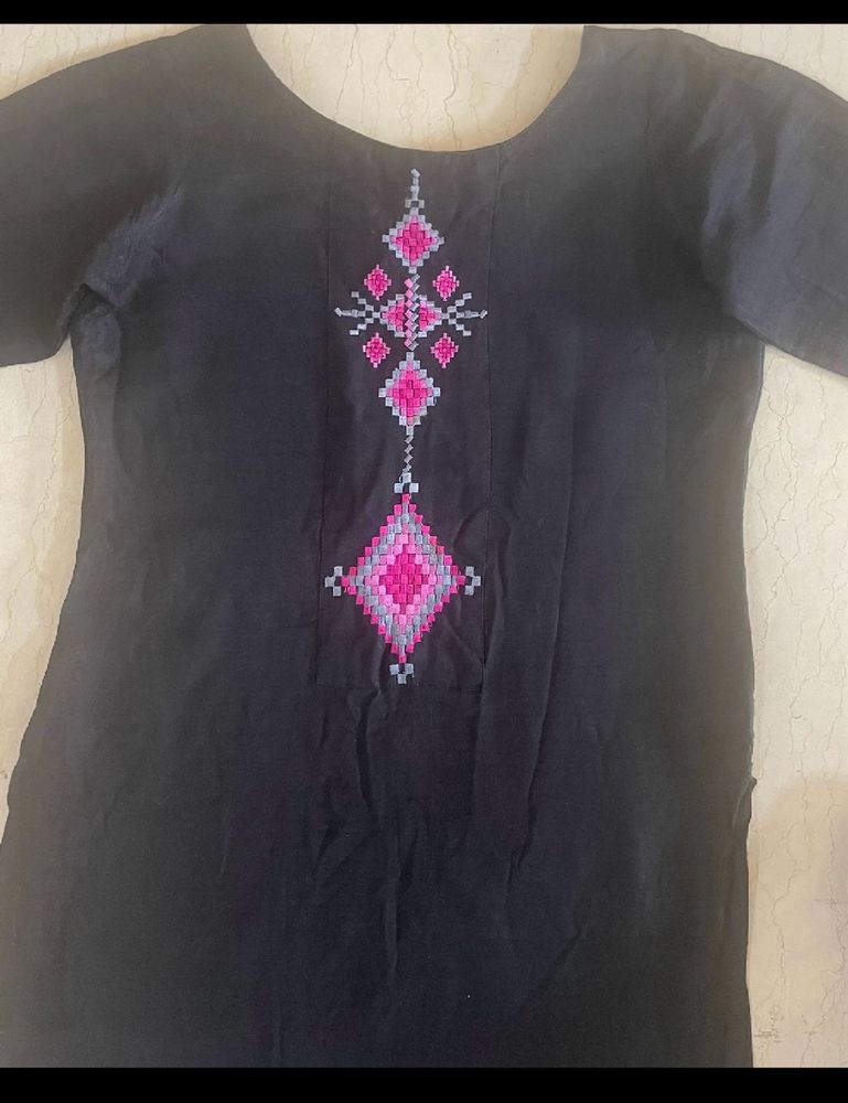 Black Kurti With Beautiful Chanderi Cotton Dupatta