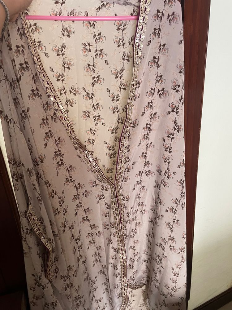 Beautiful free Size - INDO Western Cape - Not Worn