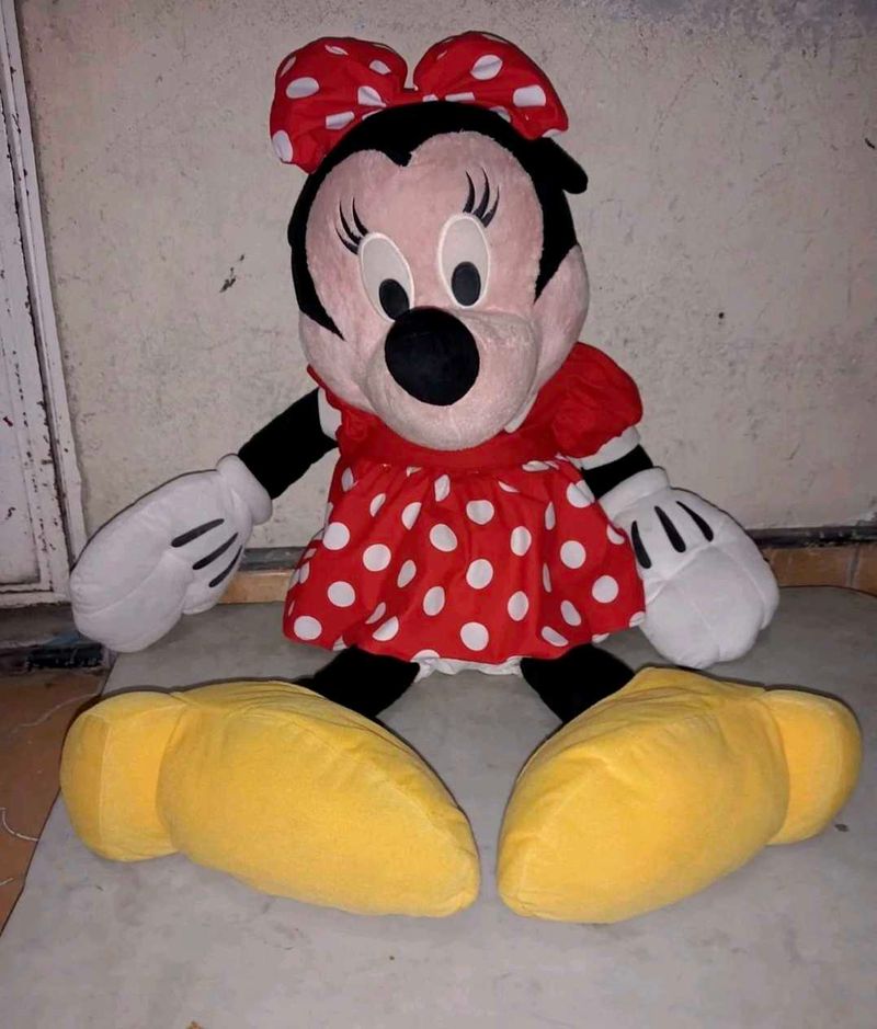 Minnie Mouse Plushie