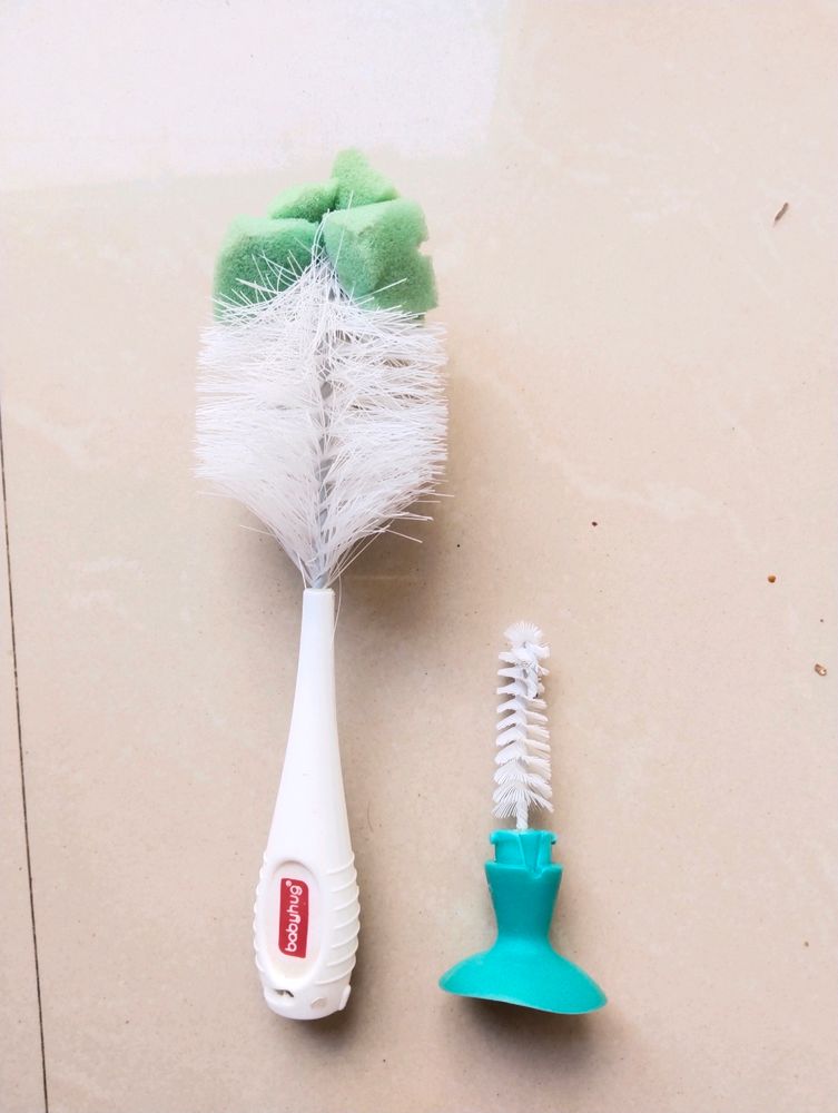 Babyhug Bottle and Nipple Cleaning Brush