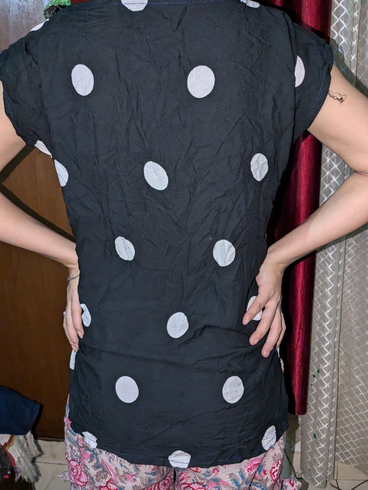 Black Polka Dot Tshirt