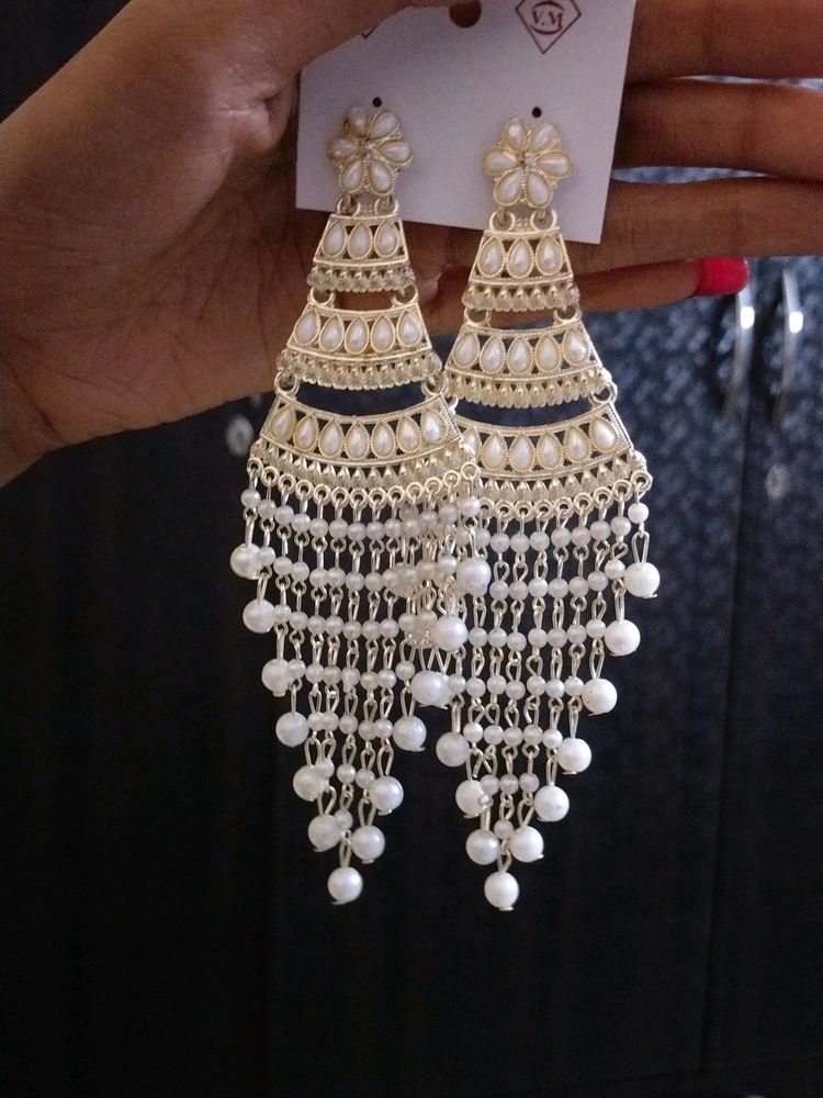 Fashionable White Earrings