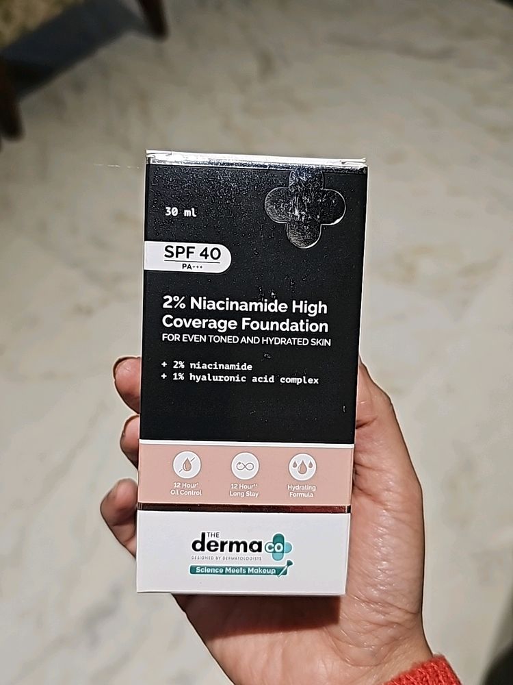 Derma Co Foundation Shade 06 BEIGE