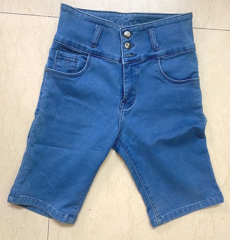 Ladies Casual Wear Denim Shorts For Women.