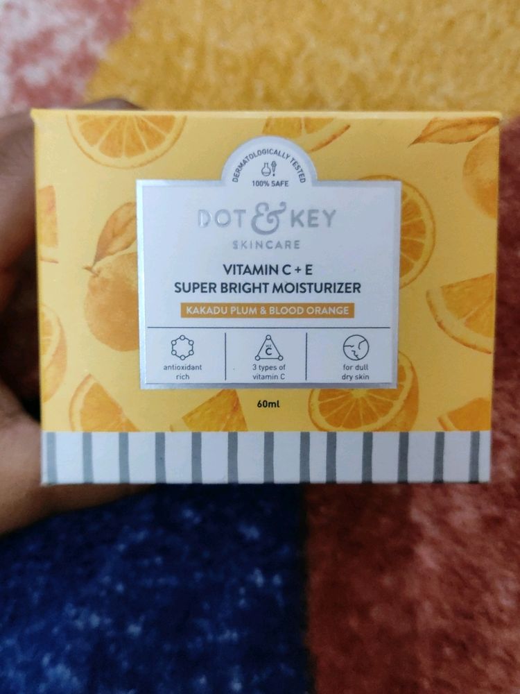 Dot And Key Vitamin C + E Super Bright Moisturiser And Serum Combo