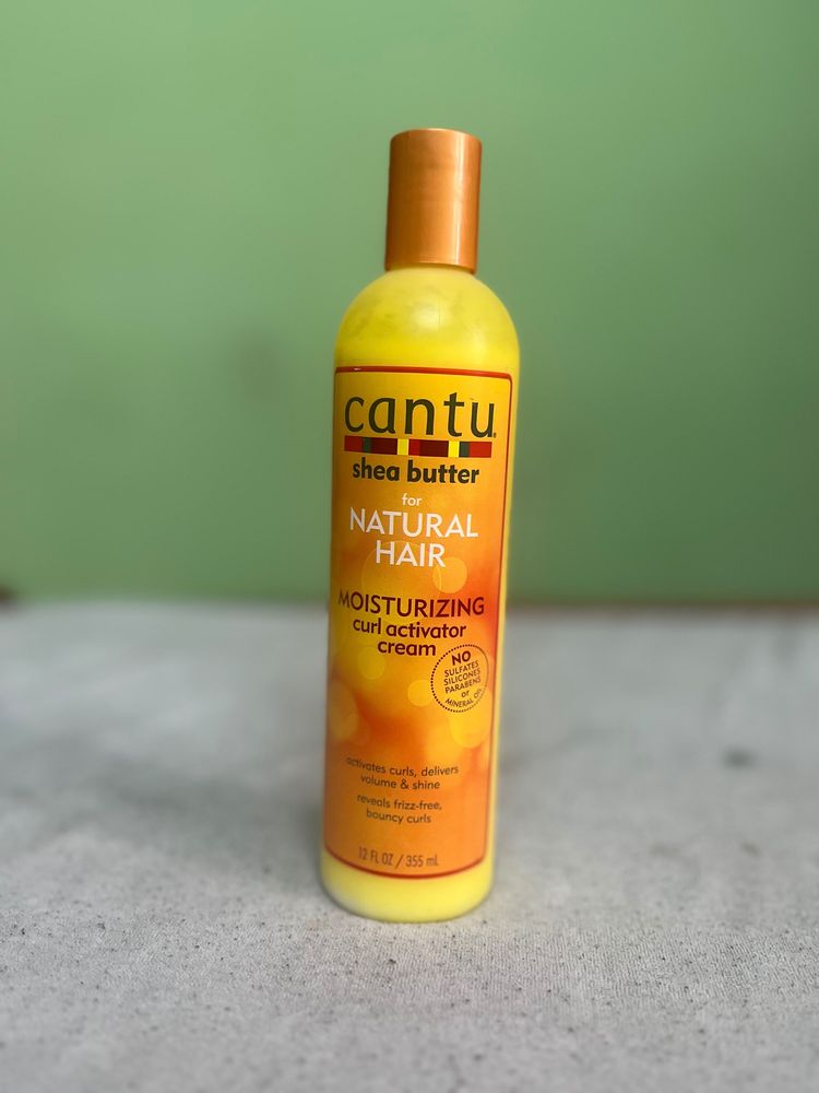 Cantu Shea butter Moisturizing and curl activator cream