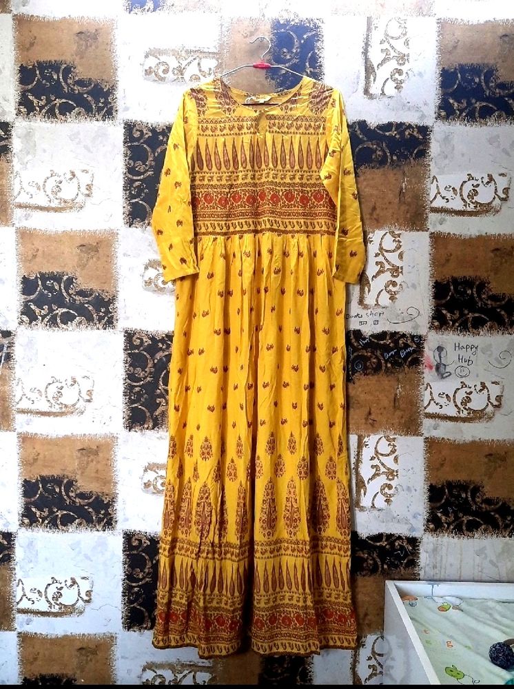 Global desi floor length maxi dress only wear once( see the l0ook after wearing in images) order and get freebie now