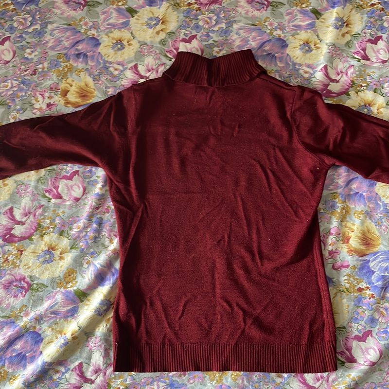 Maroon high neck Pullover