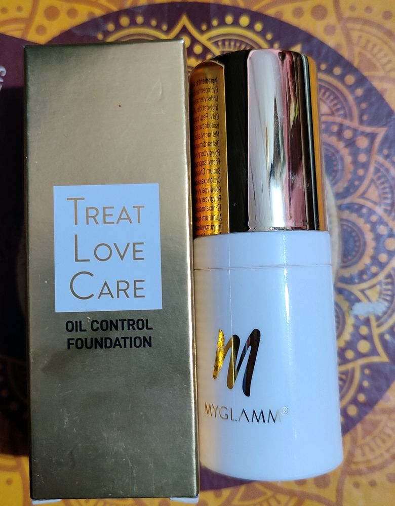 Myglamm Treat Love Care Oil Control Foundation