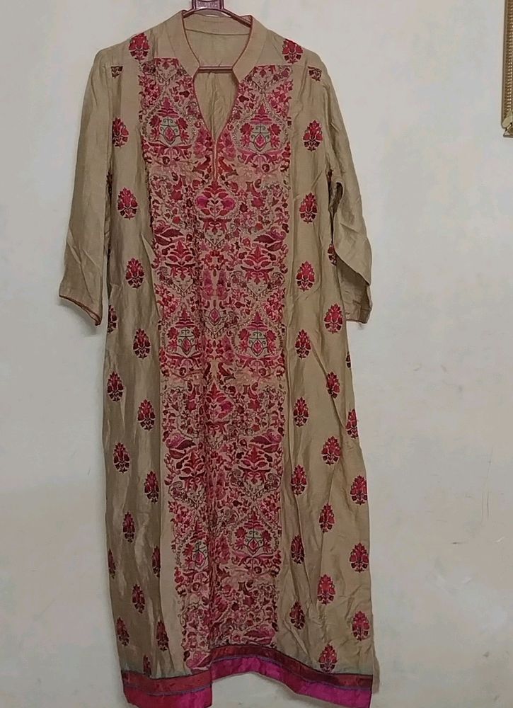 Very Beautiful Kurti In Excellent Condition Like N