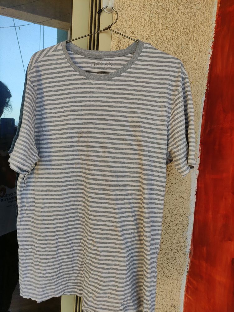 Max White And Grey Striped Tshirt For Summer