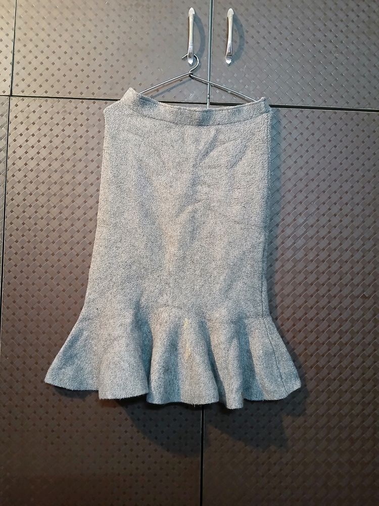 Grey Fist Tail Skirt