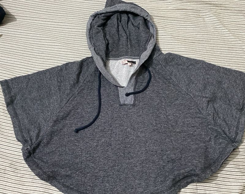 Woolen Grey Upper With Hoodie