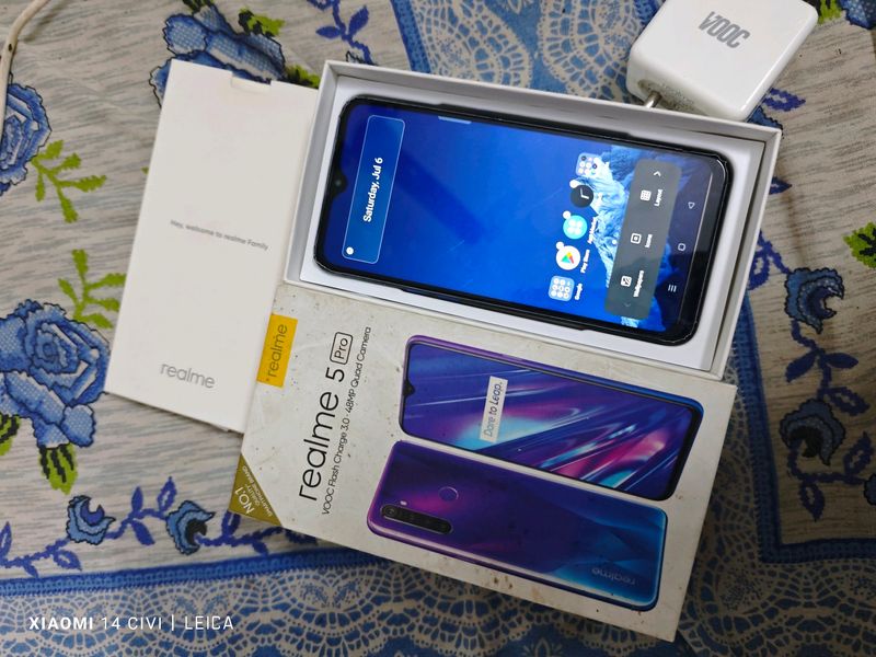 Realme 5 Pro With Bill Box Charger